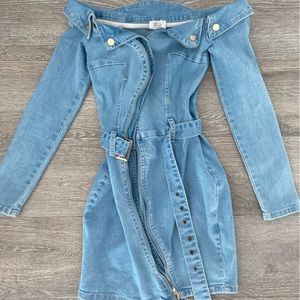 Off the shoulder oh polly denim dress size 4